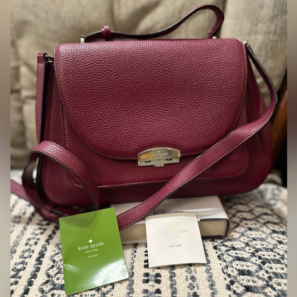 Kate Spade New York
Leather Top Handle Bag